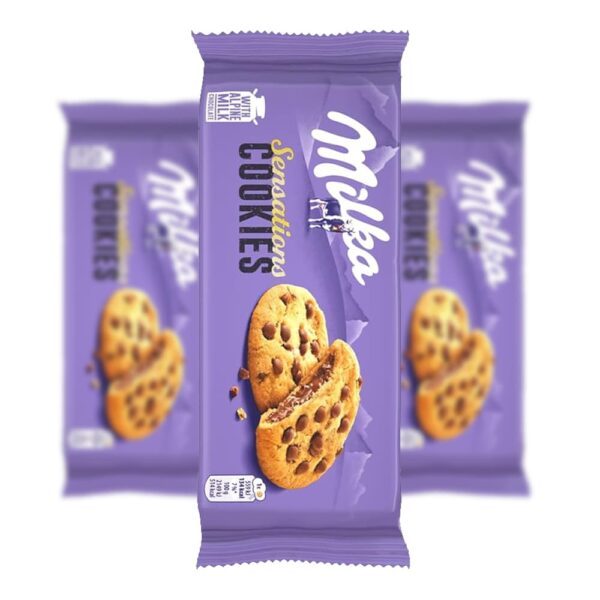 كوكي با مغز كرم شكلات و تكه هاي چيپس شكلات ميلكا (milka) مدل sensations